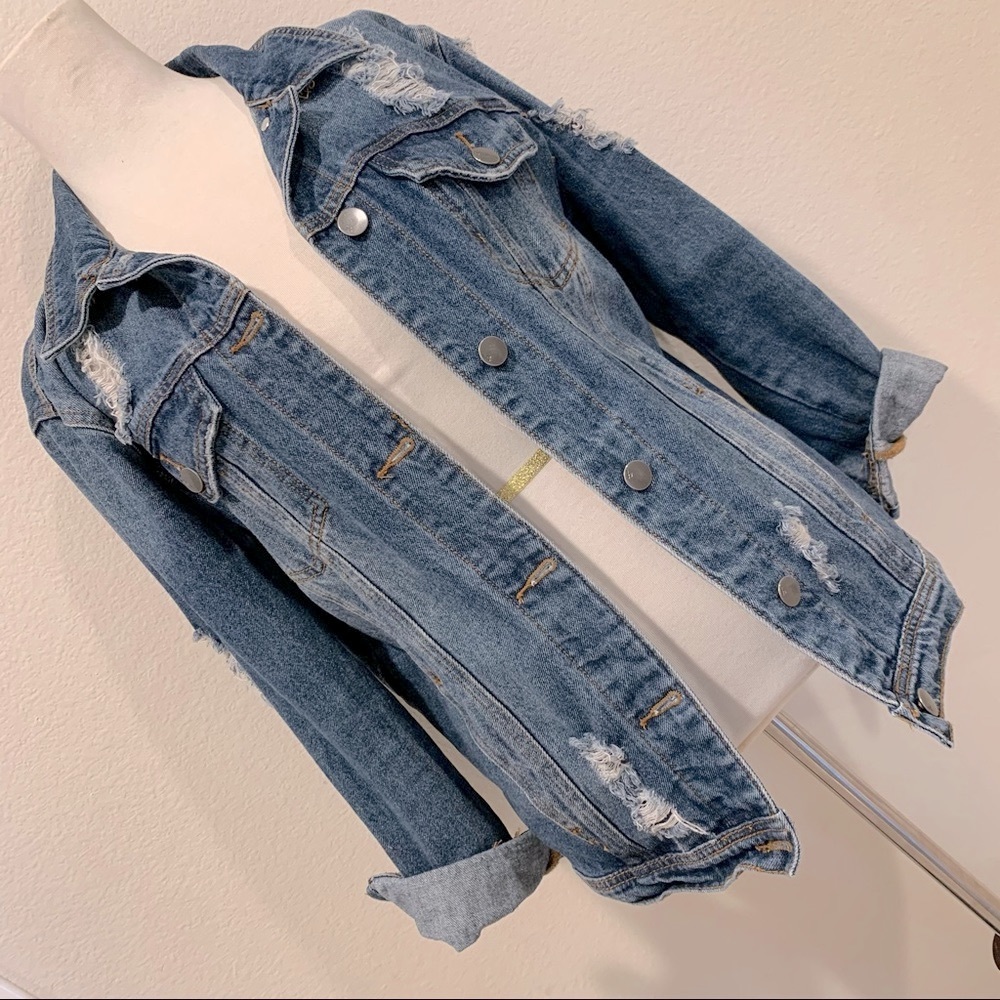 Forever 21 Oversized Jean Denim Jacket 💙